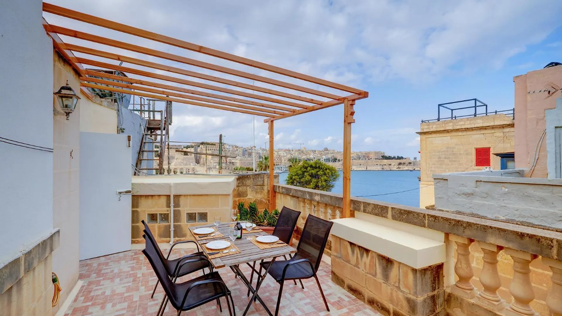 Apartment Traditional Maltese Townhouse, Roof Terrace And Views Senglea Malta
