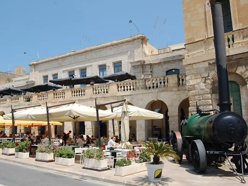 Traditional Maltese Townhouse, Roof Terrace And Views Senglea 0*,  Malta