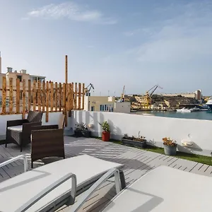 Traditional Maltese Townhouse - Close To Sea Senglea